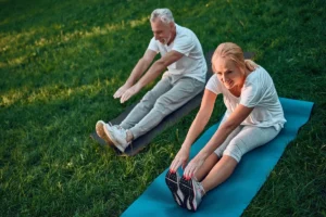 Entenda a síndrome da pessoa rígida, doença autoimune rara que causa espasmos e rigidez muscular