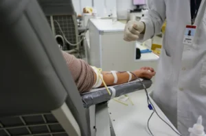 Estoques da Pró-sangue atingem níveis críticos e instituição convoca doadores em São Paulo