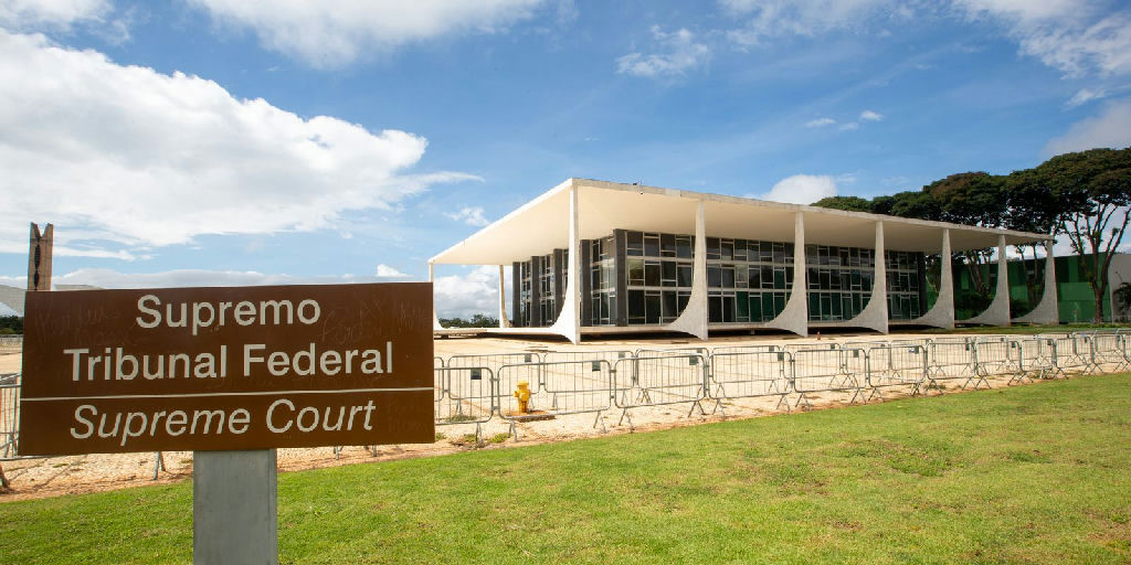 Ex-ministros do STF cobram apuração rigorosa sobre crise na Corte