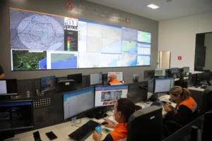 Governo de SP amplia auxílio a vítimas de temporais enquanto monitora riscos de novas cheias