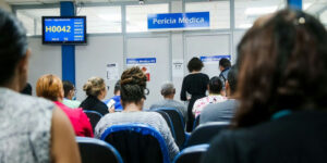 Governo federal elimina fila de perícias do INSS após mutirões e reforço na equipe em agosto