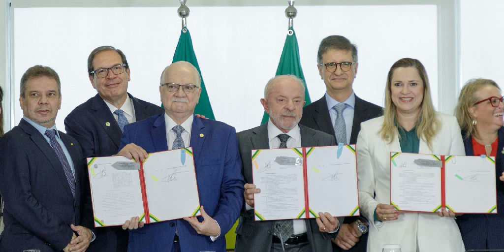 Governo sanciona leis para fortalecer Justiça Federal, MPU e Defensoria Pública