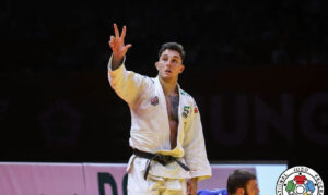 Guilherme Schimidt conquista ouro no Grand Slam de Budapeste e lidera pódio brasileiro