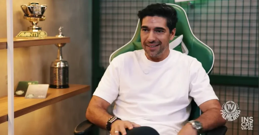 Palmeiras garante permanência de Flaco López com renovação de contrato até 2030