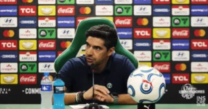 Palmeiras planeja retorno de Paulinho para confronto decisivo contra o Bahia