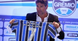 Renato Gaúcho impõe exigência física e promete mudanças no elenco do Grêmio