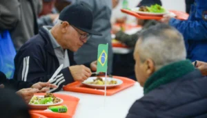 Saiba quais unidades do Bom Prato abrem neste fim de semana e veja locais em manutenção
