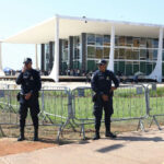 STF suspende julgamento sobre investigação de ministros após pedido de vista