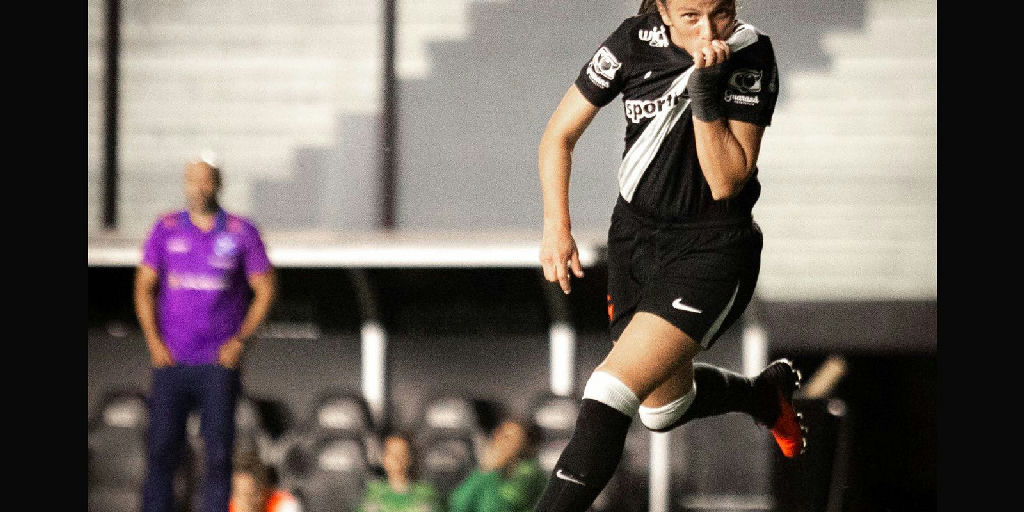 Vasco e Atlético-pi duelam nesta segunda por uma vaga na final do Brasileirão Feminino a2