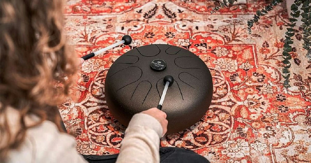 Yoga com instrumentos oferece vivência sensorial gratuita em Ribeirão Pires