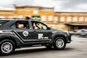 Ação da Rota em Alto de Pinheiros termina com reféns libertados e quatro suspeitos mortos