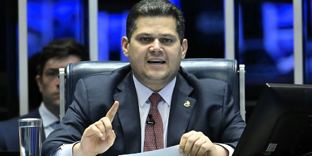 Alcolumbre define rito para votação da PEC que propõe o fim da escala 6x1 no Senado