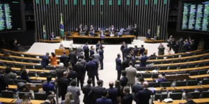 Bancada feminina atinge recorde histórico no Congresso Nacional em 2026