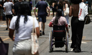 Candidatos do Enem 2026 devem escolher inglês ou espanhol até este domingo 18