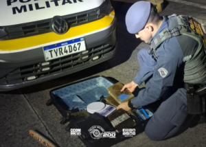 Casal é preso com 12,5 kg de haxixe e foragido por roubo é capturado em Itupeva pela Polícia Rodoviária