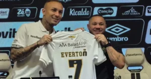 Cebolinha no Santos: o futuro do atacante e a mira na Libertadores 2027