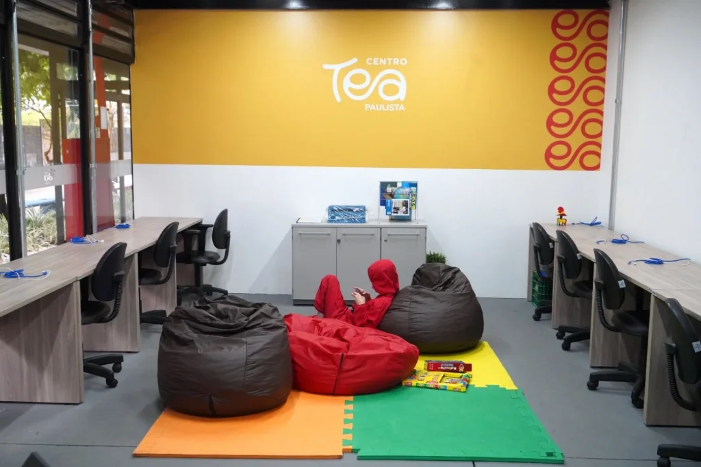 Centro TEA Paulista ultrapassa 16 mil atendimentos e capacita 5 mil servidores em São Paulo