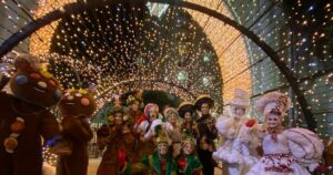 Chegada do papai noel antecipa festas de fim de ano no ABC paulista