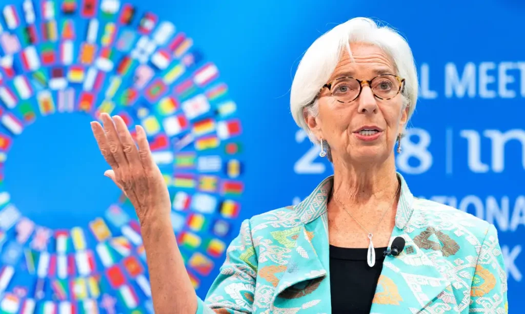 Christine Lagarde deixa o comando do Banco Central Europeu após pressão política e econômica