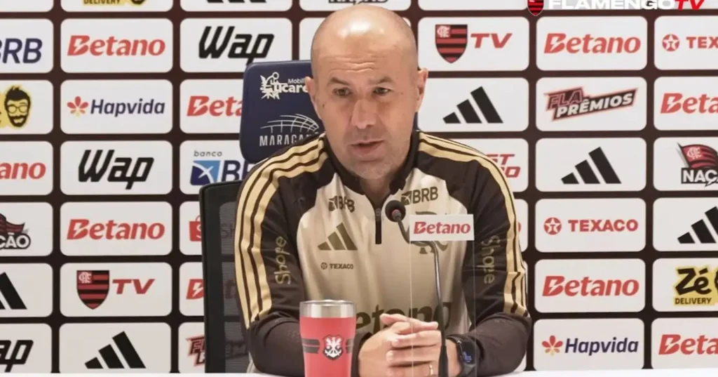 Clima pesado no Flamengo após queda na Libertadores coloca futuro de Leonardo Jardim em dúvida
