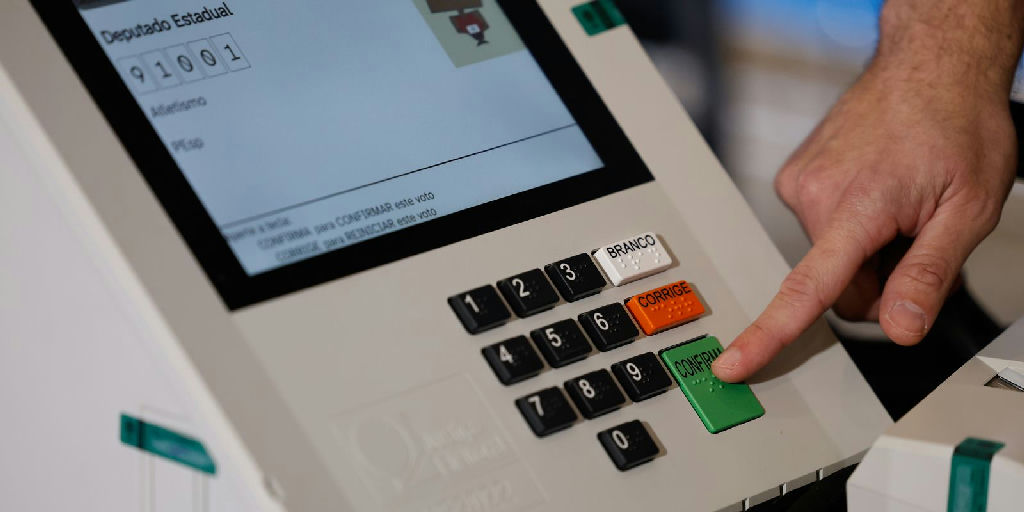 Como votar nas Eleições 2026 a ordem dos cargos na urna eletrônica
