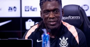 Corinthians enfrenta crise e pode ter sete desfalques contra o Vasco