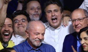 Eleição de Lula une mandatários latino-americanos em parabéns virtuais