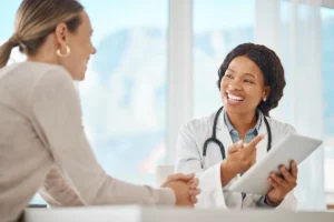 Endometriose no ovário: entenda os riscos, sintomas e caminhos para o tratamento