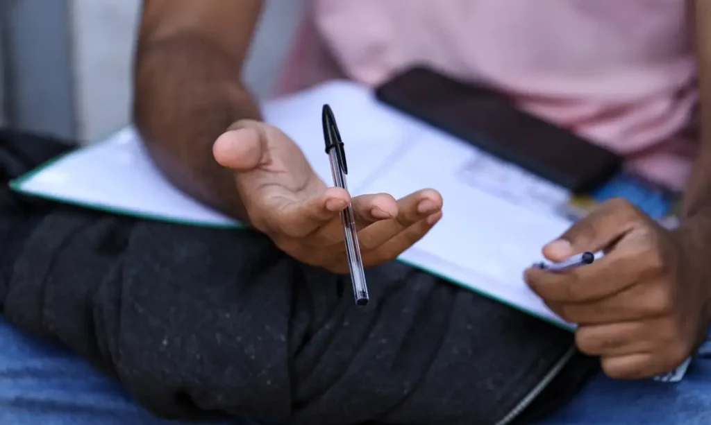 Estratégias de redações nota mil no Enem 2026 mostram como aplicar repertório sociocultural