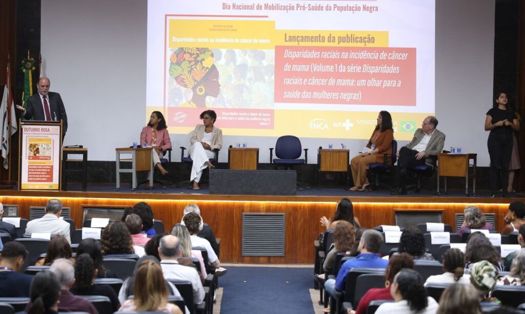 Estudo aponta que mulheres negras morrem mais de câncer de mama no Brasil