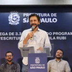Prefeito Ricardo Nunes entrega mais de 3 mil escrituras de imóveis na Zona Sul