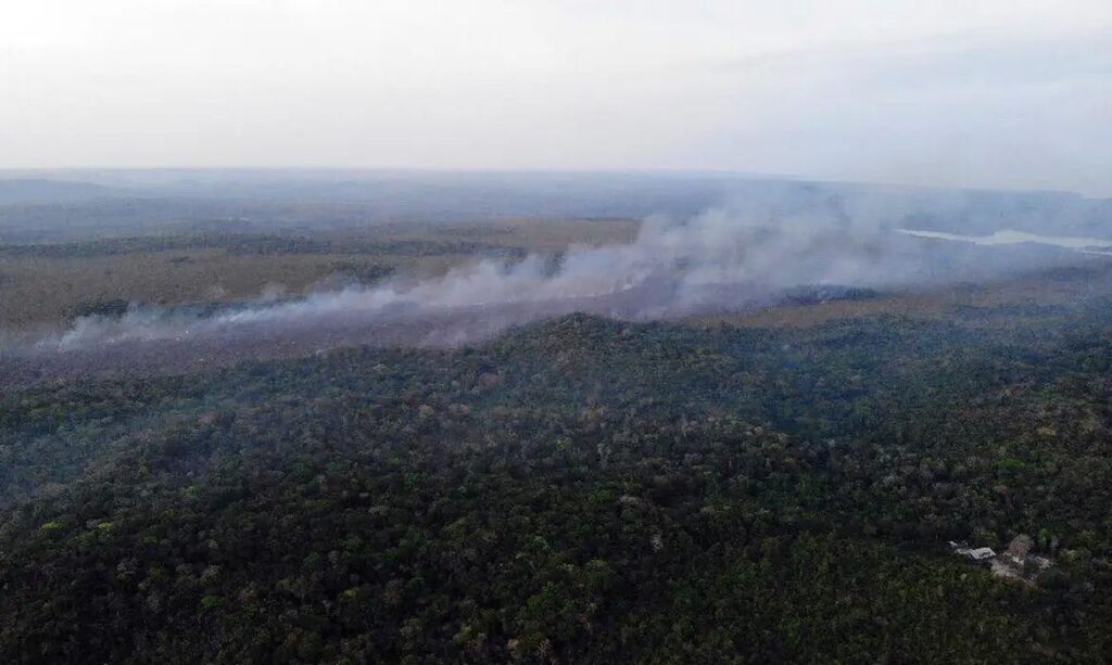 Governo federal amplia reforços e aeronaves para conter incêndios no Pará