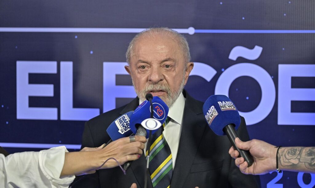 Lula envia ao TSE autorização para quebra de sigilo sob condição