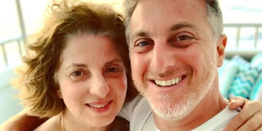 Mãe de Luciano Huck relata ameaças de morte contra o filho