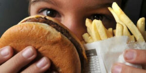 OMS publica diretrizes inéditas para combater a obesidade infantil e adolescente