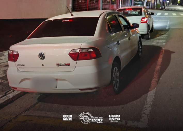 Perseguição policial em Suzano termina com carros furtados recuperados