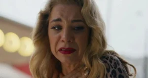 Pilar comete assassinato para ocultar passado e proteger fortuna em novela