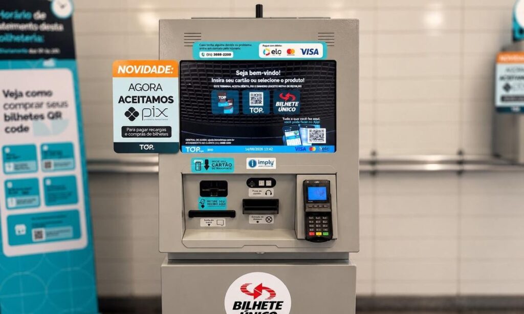 PIX passa a ser aceito em todas as máquinas de autoatendimento do metrô paulista