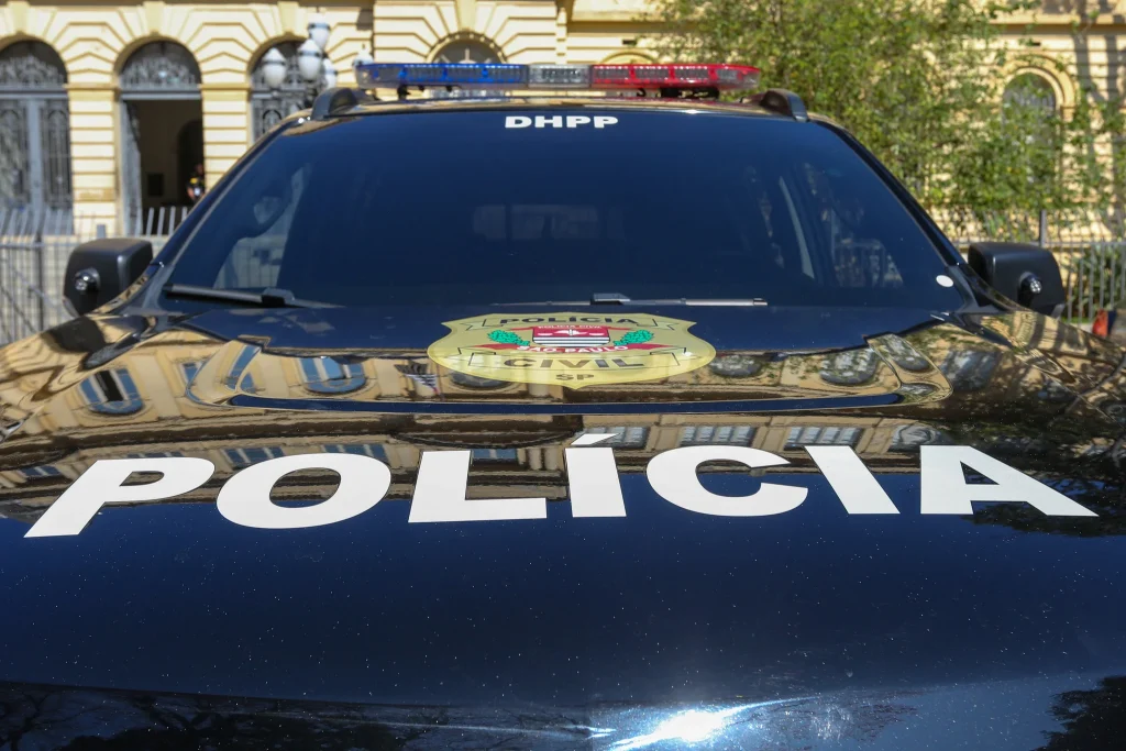 Polícia civil realiza operação em são paulo contra rede de fraudes digitais