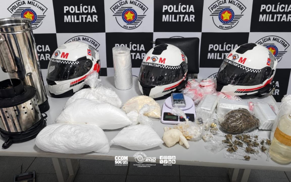 Policiais militares apreendem grande carga de drogas e materiais de refino em São José dos Campos