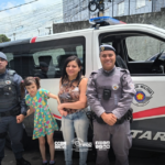 Policiais militares socorrem menina com autismo em crise na Zona Leste