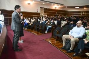 Projeto teatral leva discussões sobre ética e cidadania para escolas estaduais