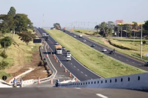 Rodovias paulistas se preparam para fluxo de 16,7 milhões de veículos no feriado de Aparecida