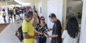 Saiba como a legislação garante a folga ao trabalhador para votar