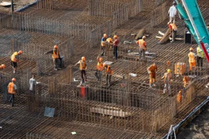 São Paulo registra mais de 173 mil vagas na construção civil e detalha inscrições