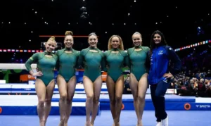 Seleção brasileira conquista a quinta colocação na final por equipes do Mundial de Ginástica