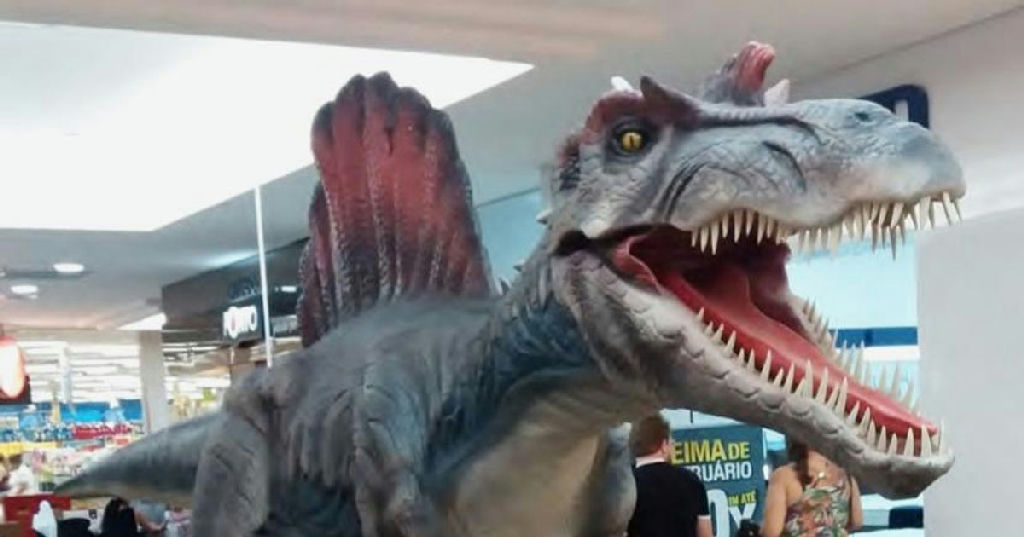 Shopping SP Market recebe exposição gratuita com réplicas de dinossauros em tamanho real
