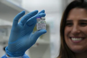 Vacina brasileira contra malária vivax avança para testes em humanos