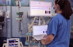 Dra. Ludmila Simões na UTI Neonatal do Grupo São Cristóvão Saúde