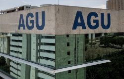 AGU aciona justiça para recuperar milhões de facções criminosas